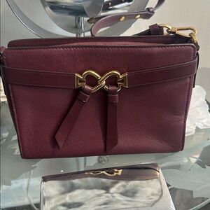 New York Toujours Medium Crossbody Cheerywood bag